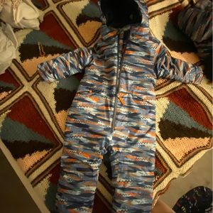 Patagonia Fleece-lined toddler snow suit